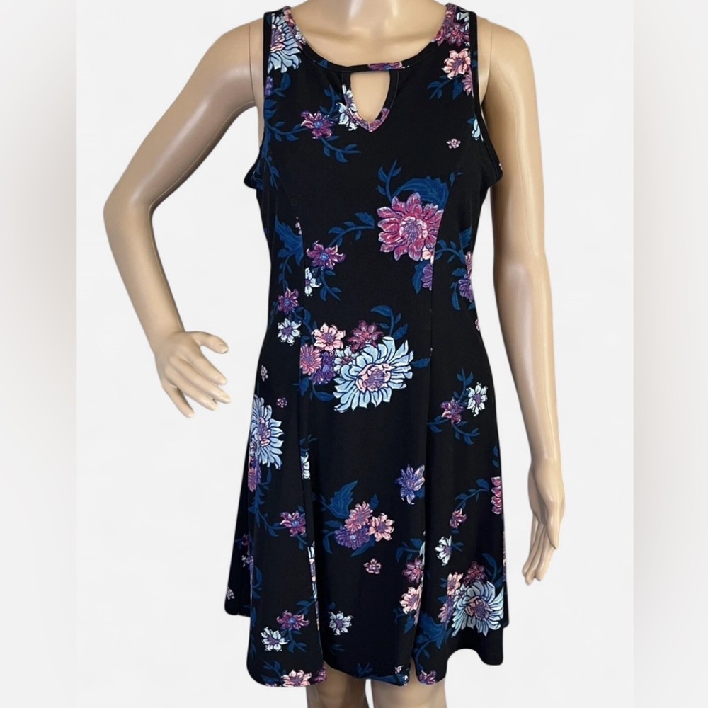 Mudd Black Floral Fit & Flare Dress Small Keyhole Neck